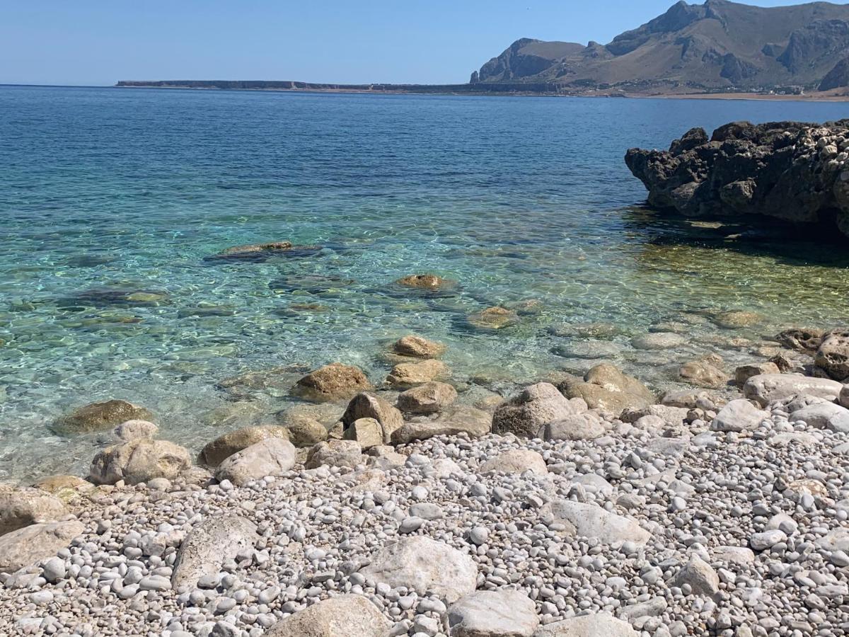 Cala Di Ponente Castelluzzo Exterior foto